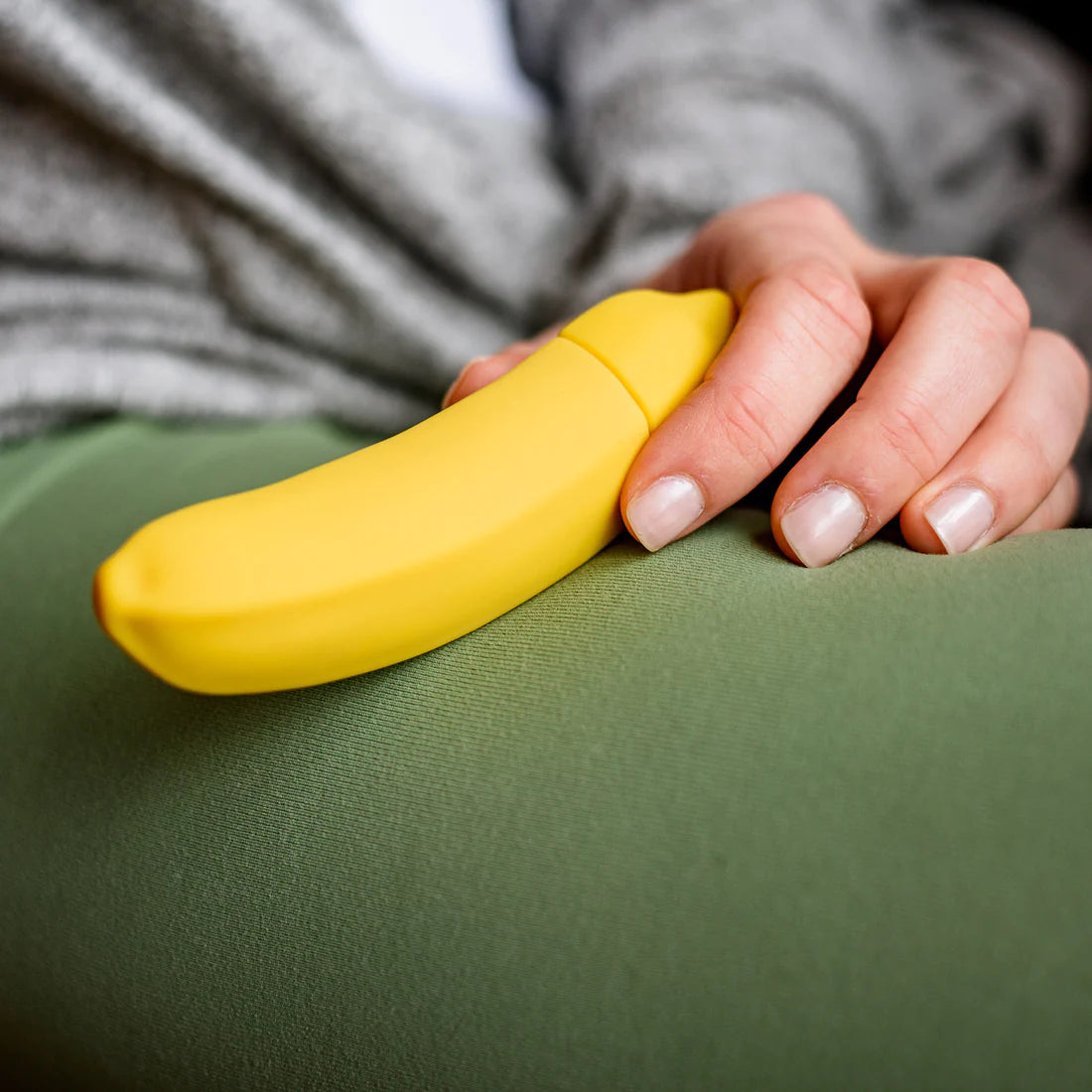Emojibator Banana Emoji Vibrator